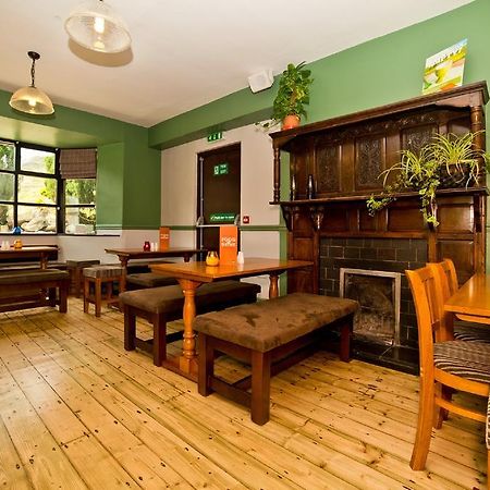 Yha Snowdon Pen-Y-Pass Hostel Llanberis Exterior photo