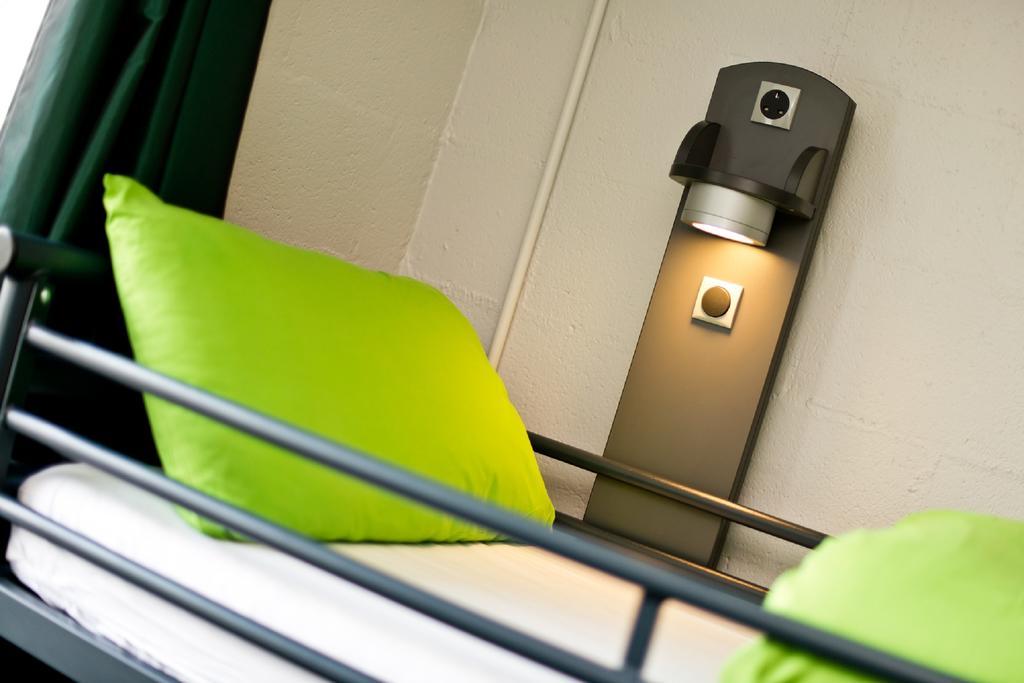 Yha Snowdon Pen-Y-Pass Hostel Llanberis Room photo