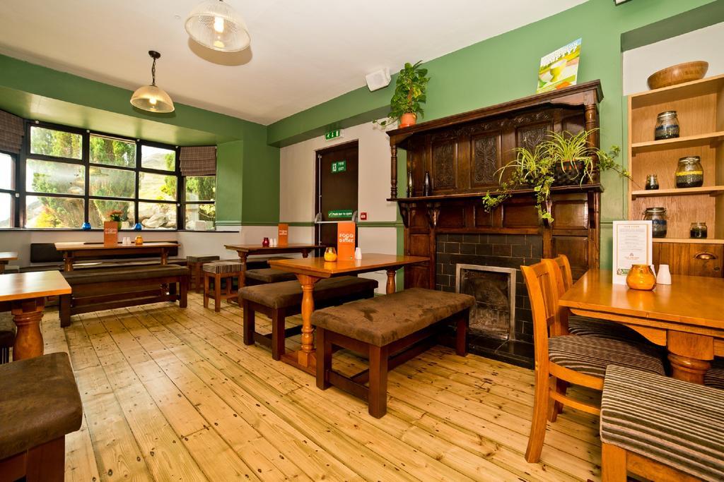 Yha Snowdon Pen-Y-Pass Hostel Llanberis Exterior photo